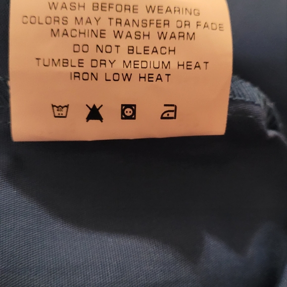 LANDAU ESSENTIALS WOMEN'S 4-POCKET V-NECK SCRUB TOP Size L NWT - Picture 7 of 9